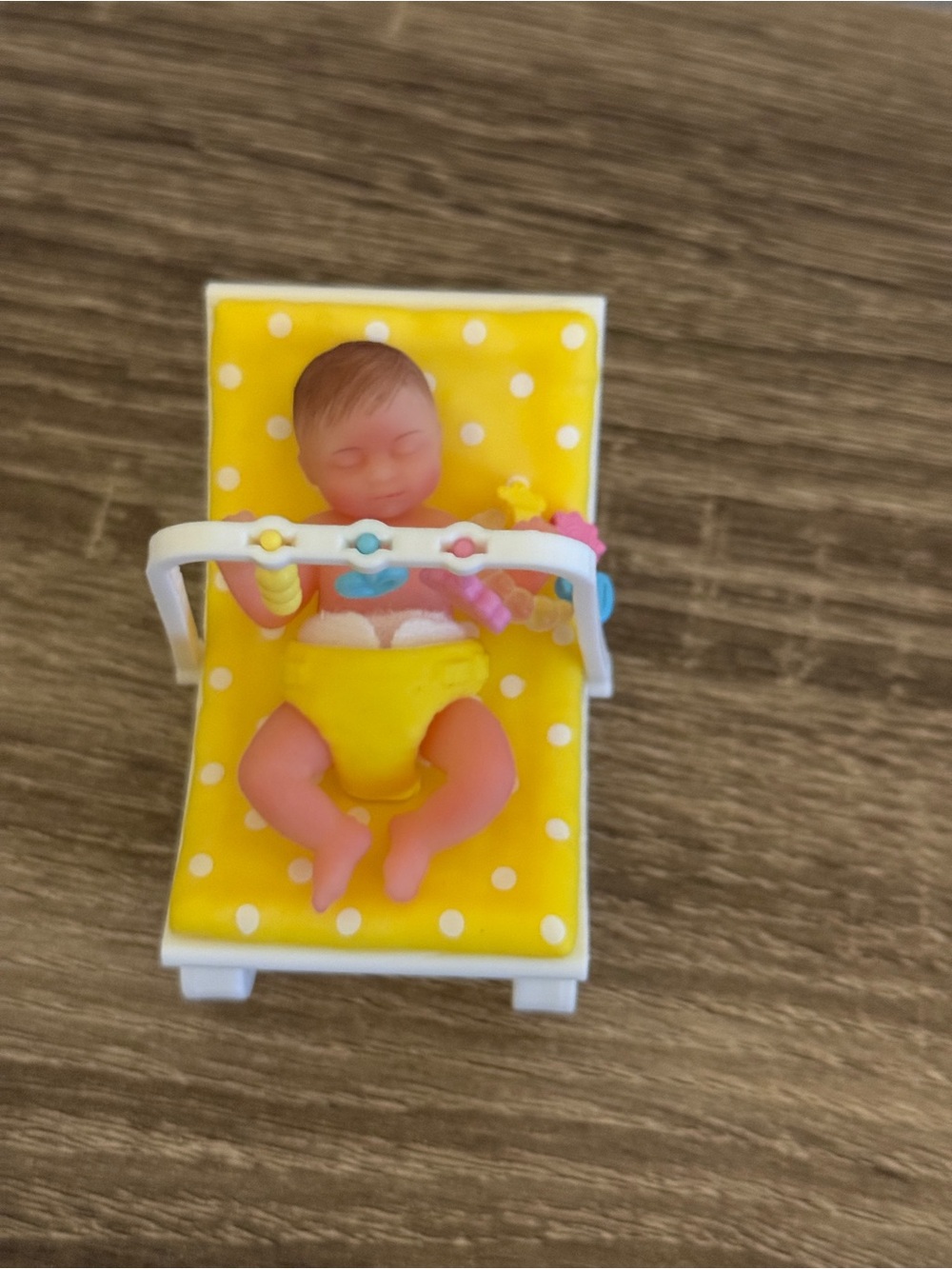 Series 1 My Mini Baby Yellow Bouncer with Accessories and Mini Baby